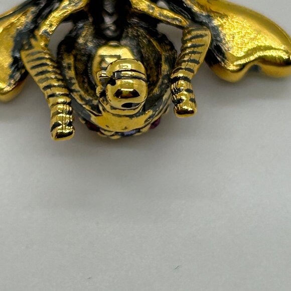 Joan Rivers Signed Bee Brooch Jewel Tone Rhinestone Vintage Gold Tone Insect Pin - Picture 8 of 11